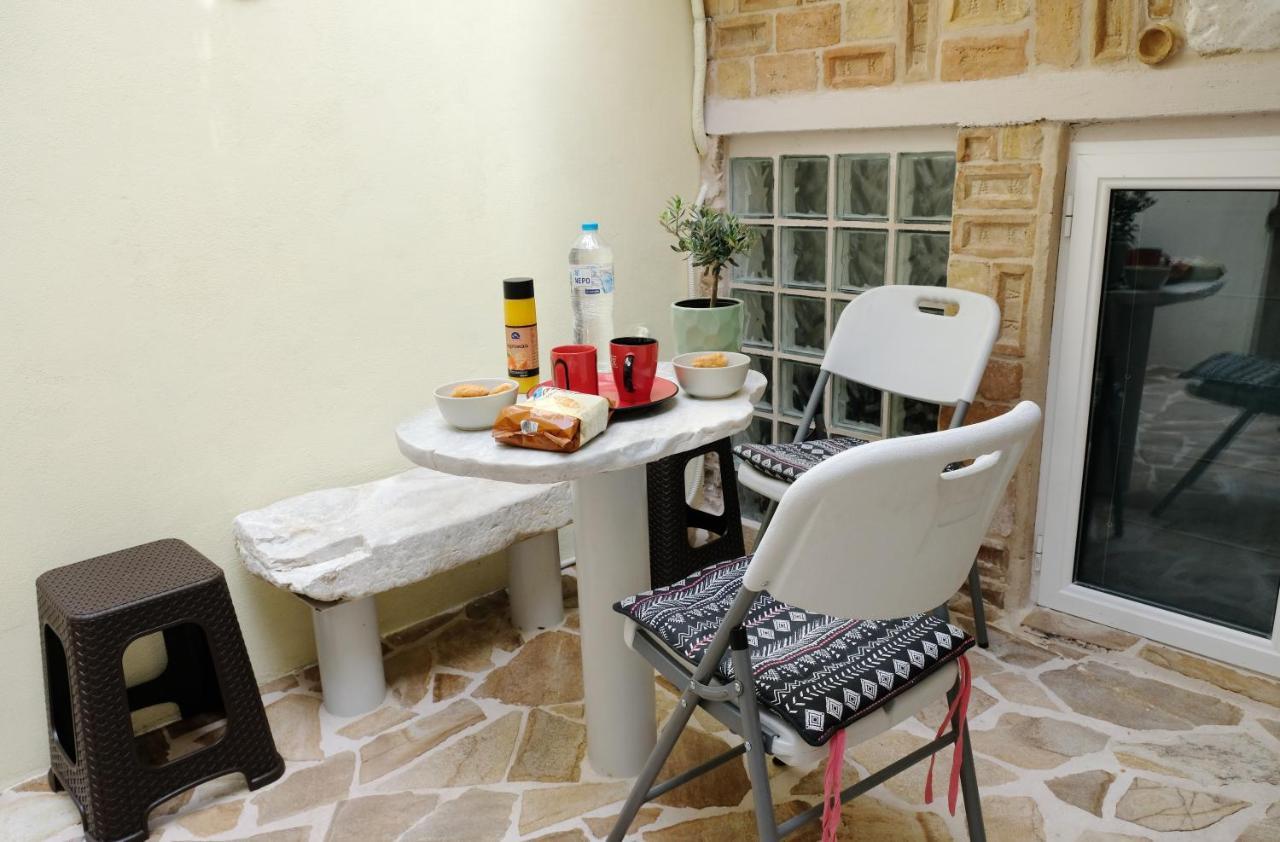 George Studio Atene Esterno foto